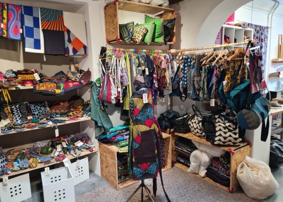 Coloriage, an African fabric workshop helping migrants in Rome, sells handmade face masks, kitchen linens and clothes in Testaccio & Termini.