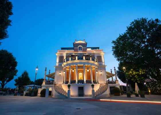 Casina Valadier Roma offers gourmet restaurant Vista Ristorante and the Chill Sunset Bar