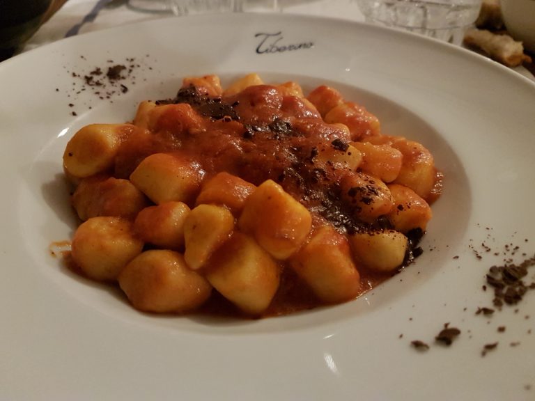 Traditional Roman food what to eat, when in Rome Testaccina