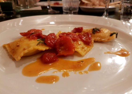 Passpartout Roma is one of the best restaurants near the Vatican, in Borgo Pio, serving coffee, lunch, dinner, cocktails. #visitrome #visitItaly